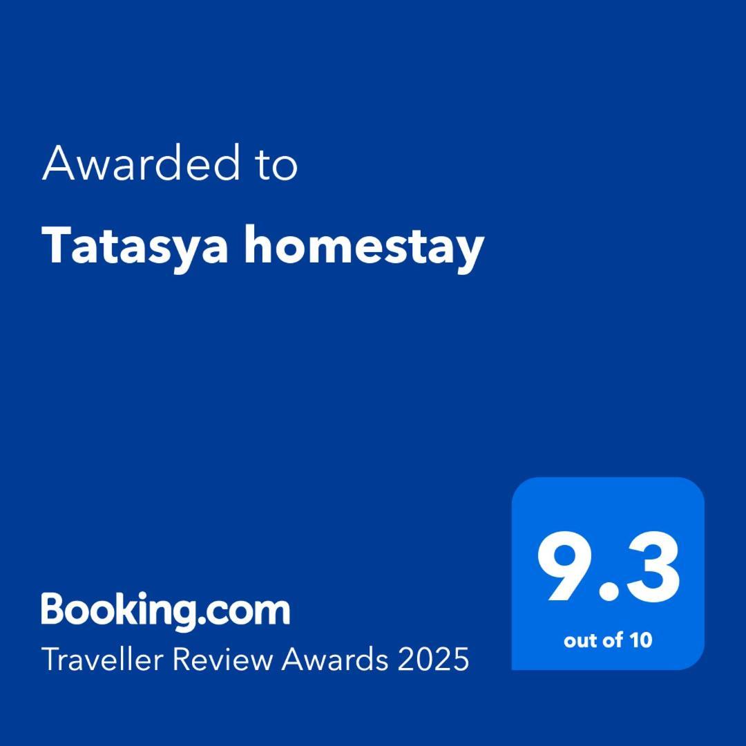 Tatasya Homestay Senaru Bagian luar foto